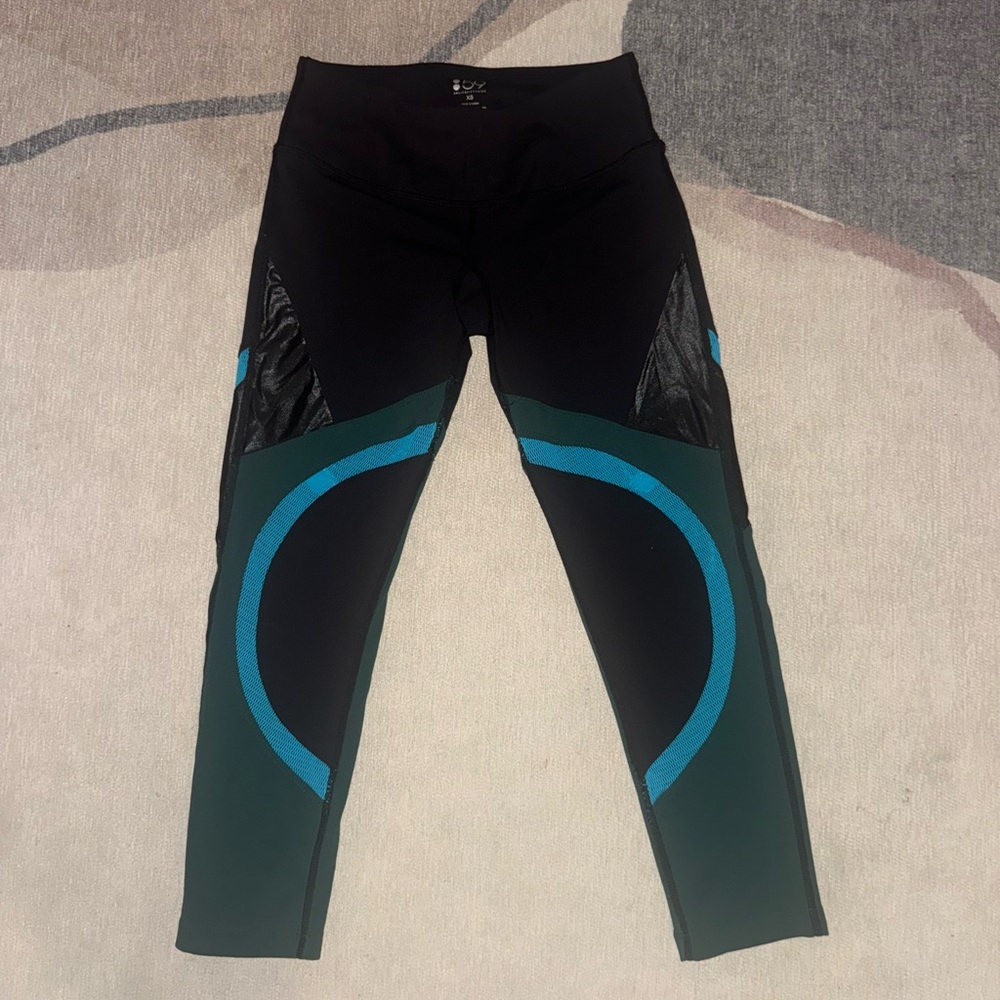 Splits59 Black Green and Blue Cropped Workout Leggings Size XS